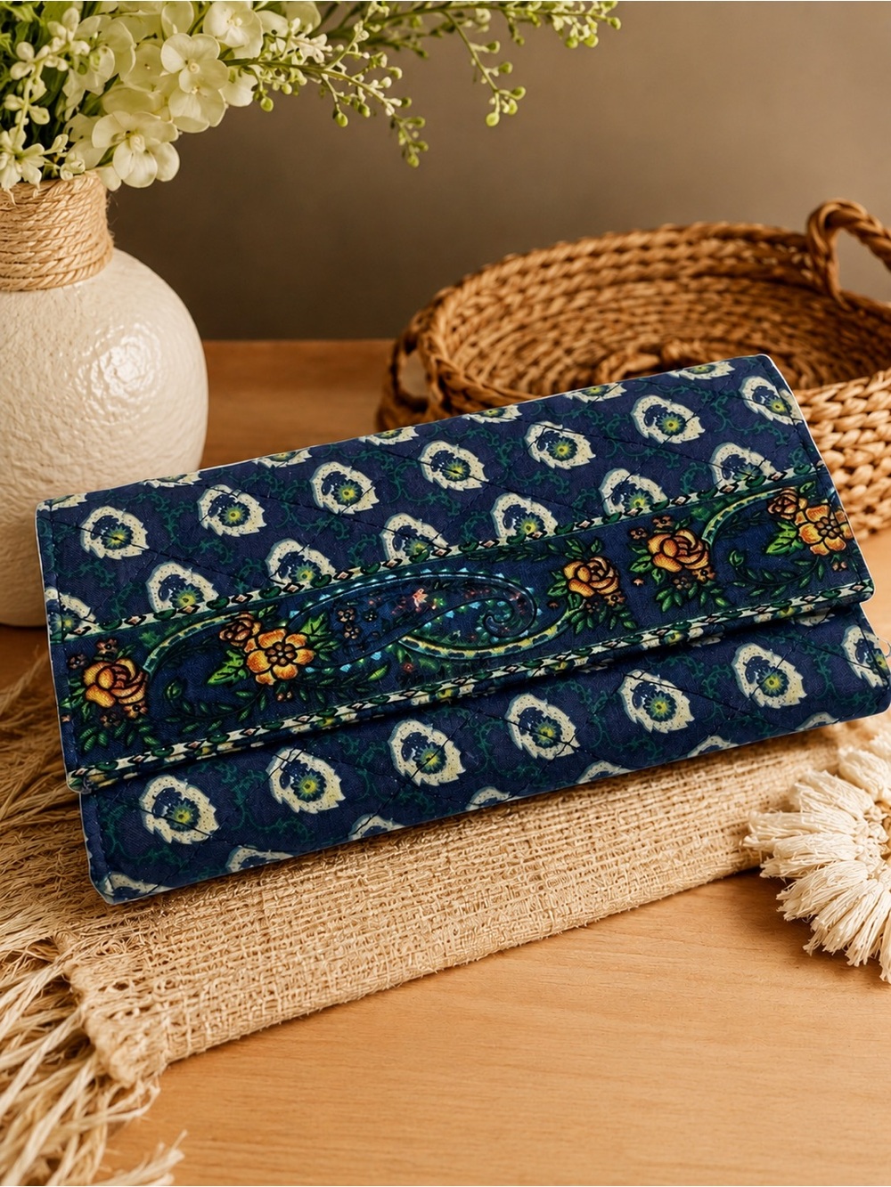Vaspart Sack Quilted Fabric Wallet Coin
Purse Blue & White Paisley, floral